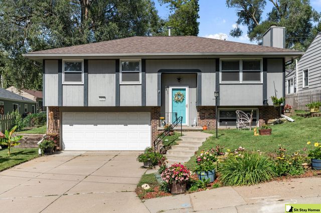 5210 Pine Street, Omaha, NE 68106