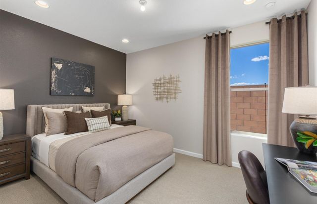 2201 Sandra Loop NE, Rio Rancho, NM 87144