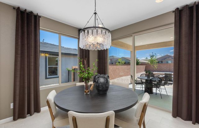 2201 Sandra Loop NE, Rio Rancho, NM 87144