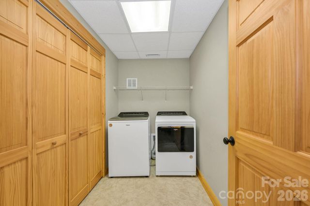 318 Heron Point Drive, Wilkesboro, NC 28697