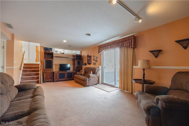 3237 Valley Forge Drive, Brunswick, OH 44212