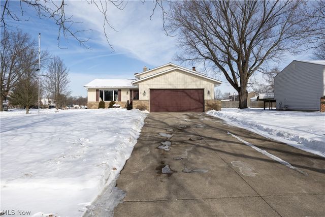 3237 Valley Forge Drive, Brunswick, OH 44212