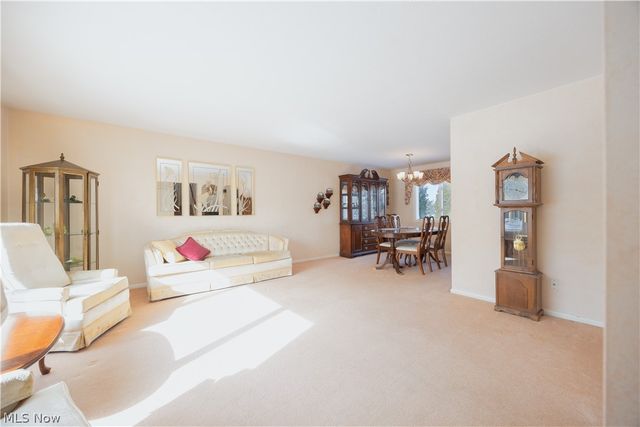 3237 Valley Forge Drive, Brunswick, OH 44212