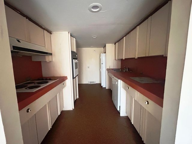 8 Lotus Lane, Cherokee Village, AR 72529