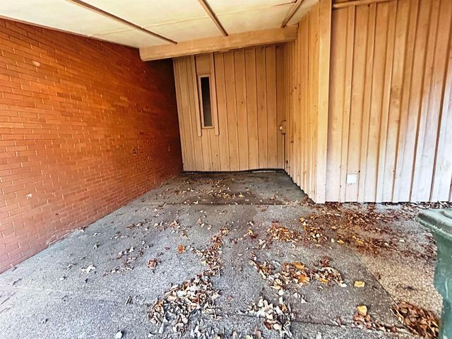 8 Lotus Lane, Cherokee Village, AR 72529