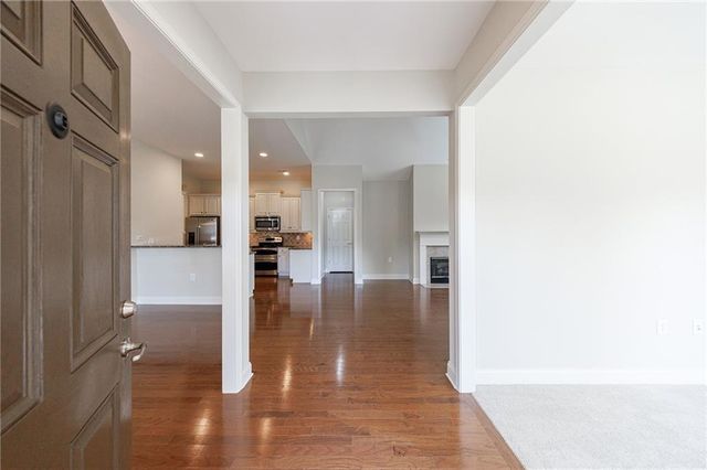 220 Orchards Circle, Woodstock, GA 30188