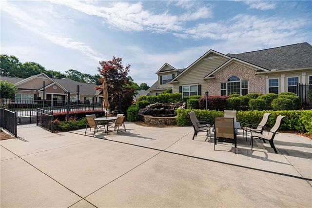 220 Orchards Circle, Woodstock, GA 30188