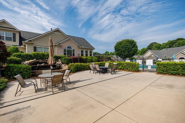 220 Orchards Circle, Woodstock, GA 30188