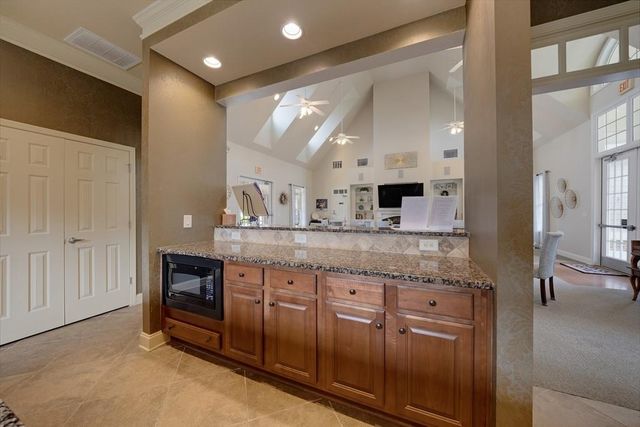 220 Orchards Circle, Woodstock, GA 30188