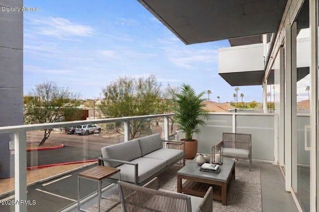 4422 N 75th Street 2002, Scottsdale, AZ 85251