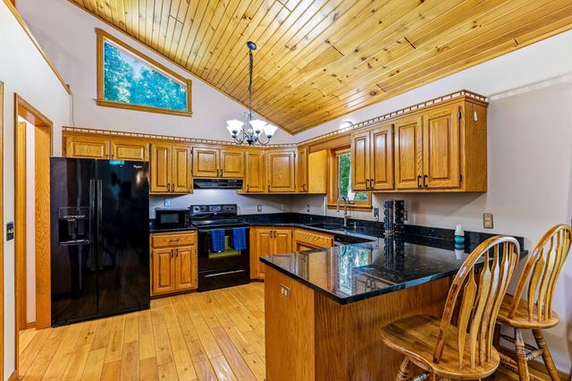 10960 385th Street, North Branch, MN 55056