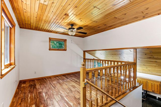 10960 385th Street, North Branch, MN 55056