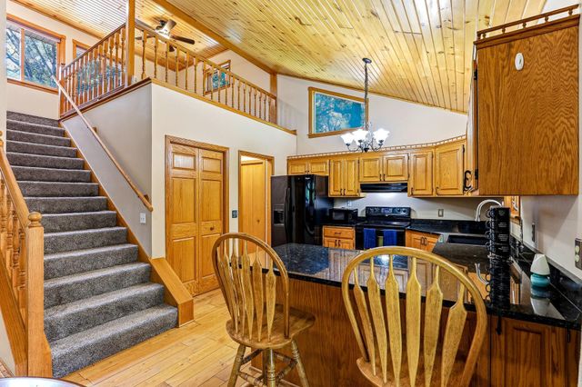 10960 385th Street, North Branch, MN 55056