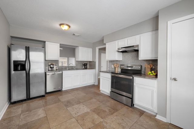 8514 Deer Meadow Drive, Houston, TX 77071