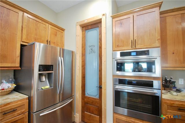 326 County Road 451, Waelder, TX 78959