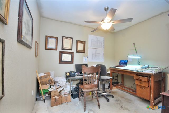 326 County Road 451, Waelder, TX 78959