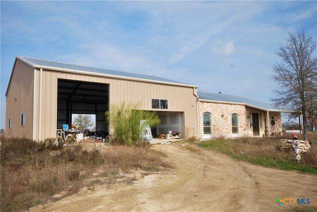 326 County Road 451, Waelder, TX 78959