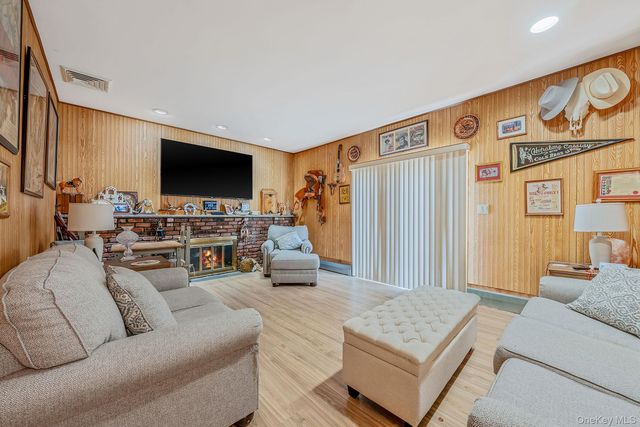 365 Clay Pitts Road, East Northport, NY 11731