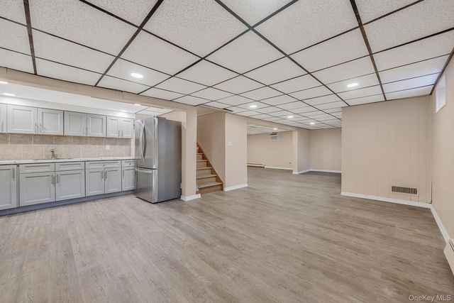 365 Clay Pitts Road, East Northport, NY 11731