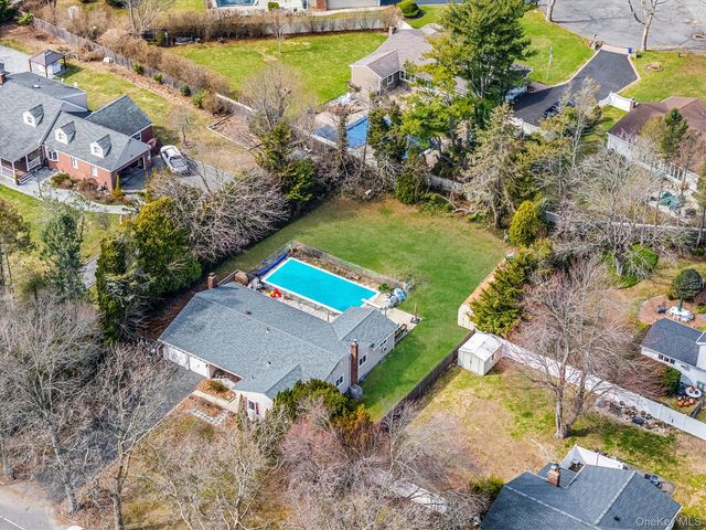 365 Clay Pitts Road, East Northport, NY 11731