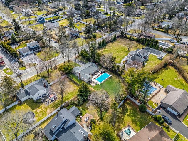 365 Clay Pitts Road, East Northport, NY 11731