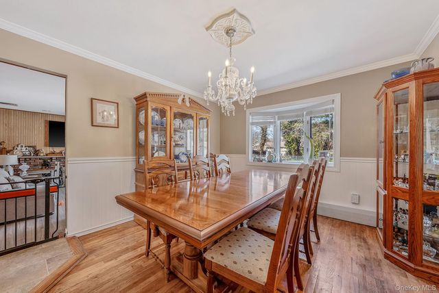 365 Clay Pitts Road, East Northport, NY 11731