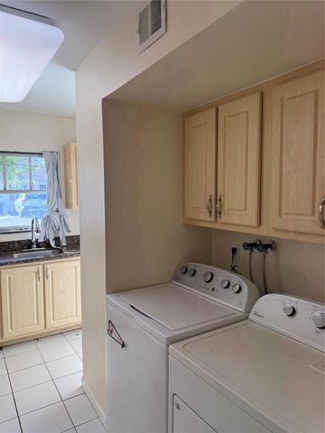 3007 NW 68th Street 9C, Fort Lauderdale, FL 33309