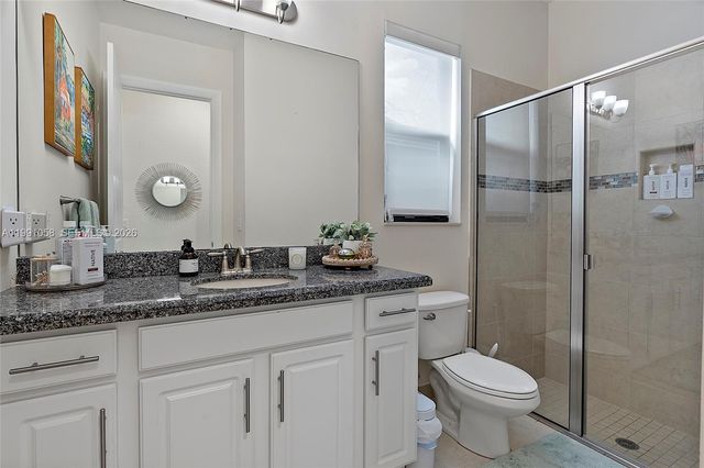 11332 SW 12th St, Pembroke Pines, FL 33025