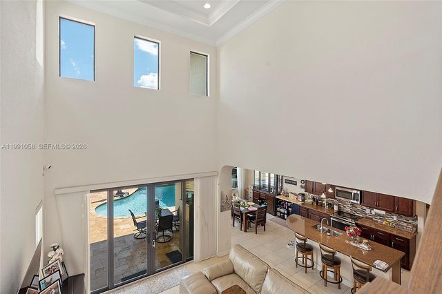 11332 SW 12th St, Pembroke Pines, FL 33025