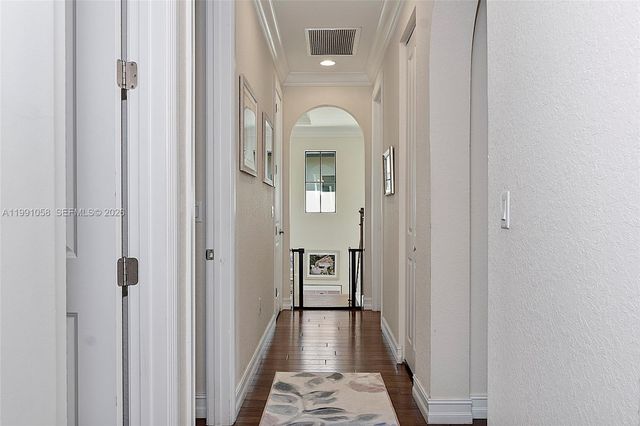 11332 SW 12th St, Pembroke Pines, FL 33025