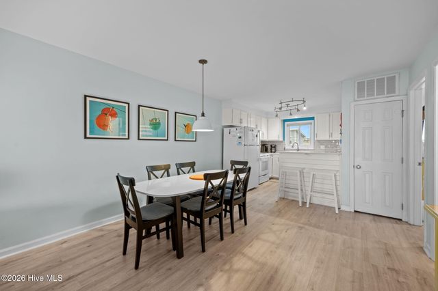 418 N Carolina Beach Avenue N 2c, Carolina Beach, NC 28428