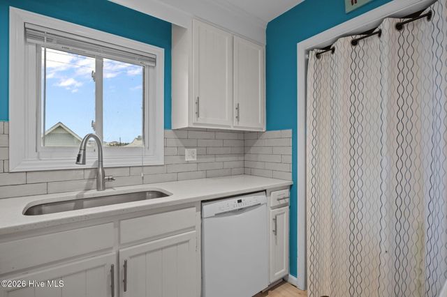 418 N Carolina Beach Avenue N 2c, Carolina Beach, NC 28428