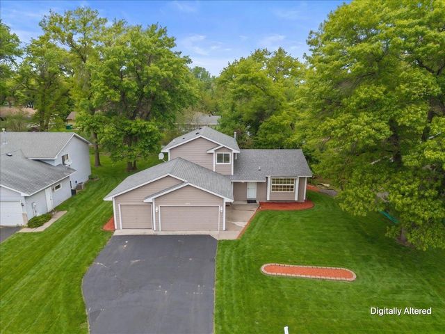 3818 51st Avenue N, Brooklyn Center, MN 55429