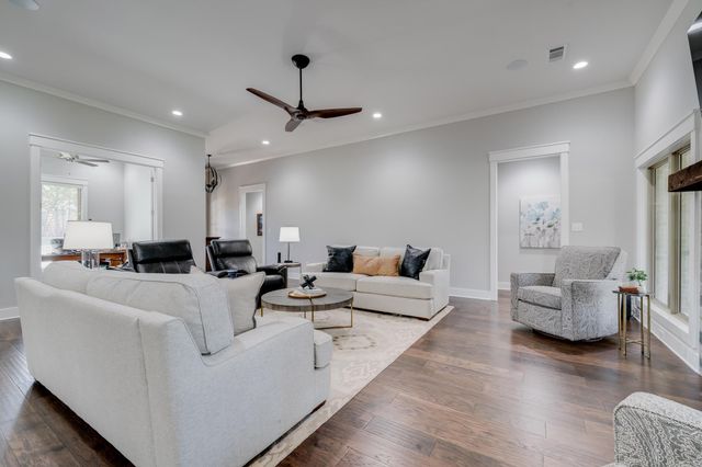 3945 Orchard Hill Drive, Conway, AR 72034