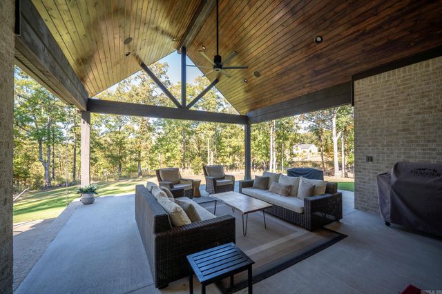 3945 Orchard Hill Drive, Conway, AR 72034