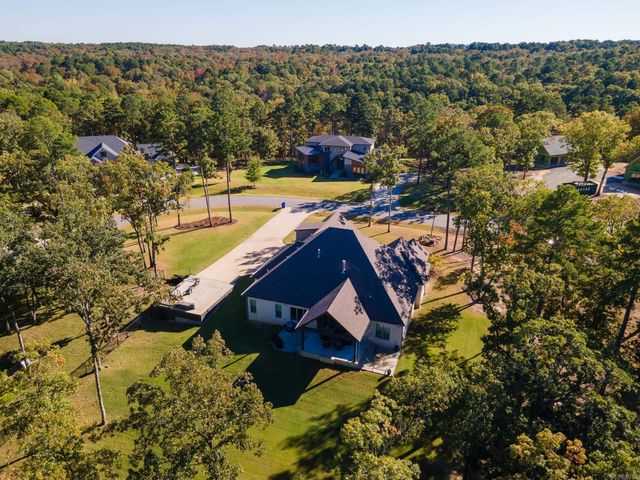 3945 Orchard Hill Drive, Conway, AR 72034