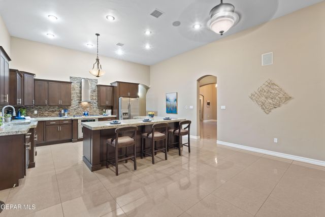 1332 CALLE LAGO Drive, El Paso, TX 79912