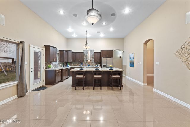 1332 CALLE LAGO Drive, El Paso, TX 79912