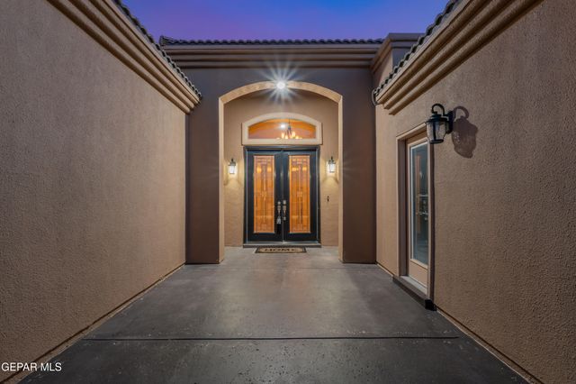 1332 CALLE LAGO Drive, El Paso, TX 79912