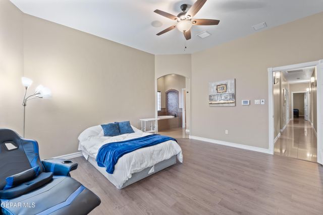 1332 CALLE LAGO Drive, El Paso, TX 79912