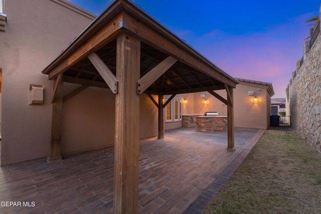 1332 CALLE LAGO Drive, El Paso, TX 79912