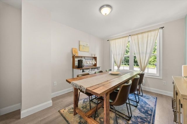 64 Fall River Ave, Seekonk, MA 02771