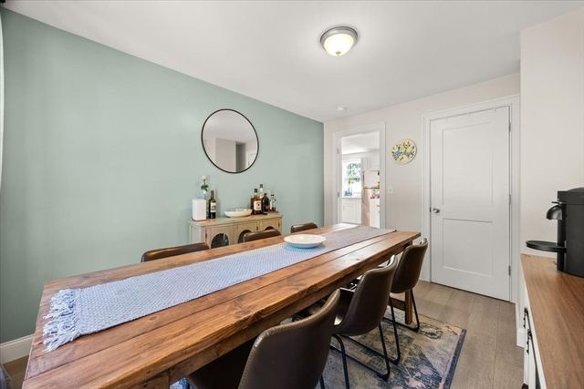 64 Fall River Ave, Seekonk, MA 02771