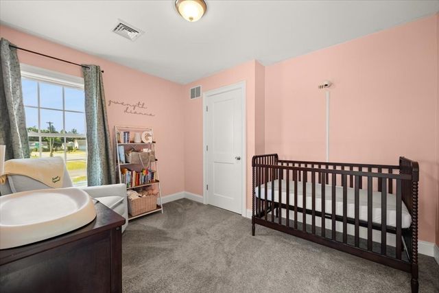 64 Fall River Ave, Seekonk, MA 02771