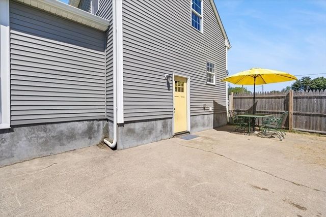 64 Fall River Ave, Seekonk, MA 02771