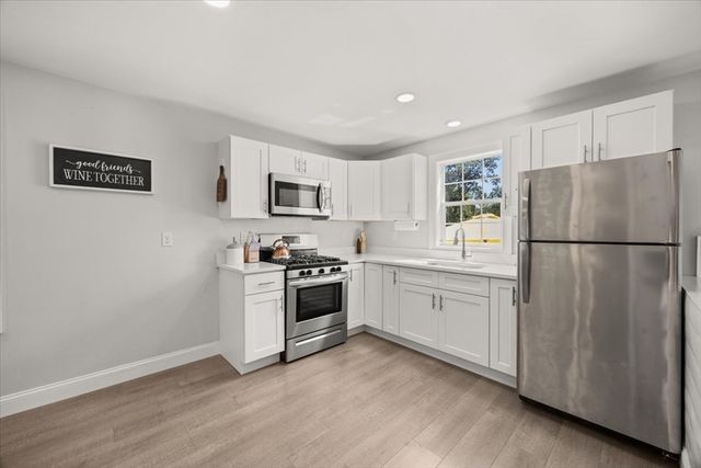64 Fall River Ave, Seekonk, MA 02771