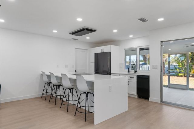 2506 LAKESHORE CIRCLE, Port Charlotte, FL 33952