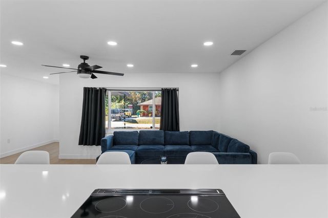 2506 LAKESHORE CIRCLE, Port Charlotte, FL 33952