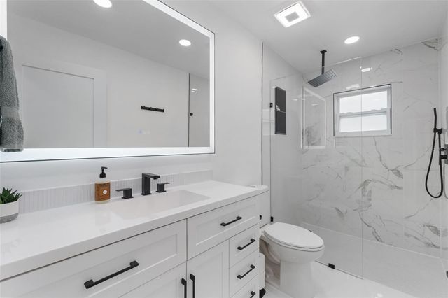 2506 LAKESHORE CIRCLE, Port Charlotte, FL 33952