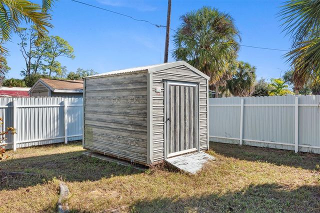 2506 LAKESHORE CIRCLE, Port Charlotte, FL 33952